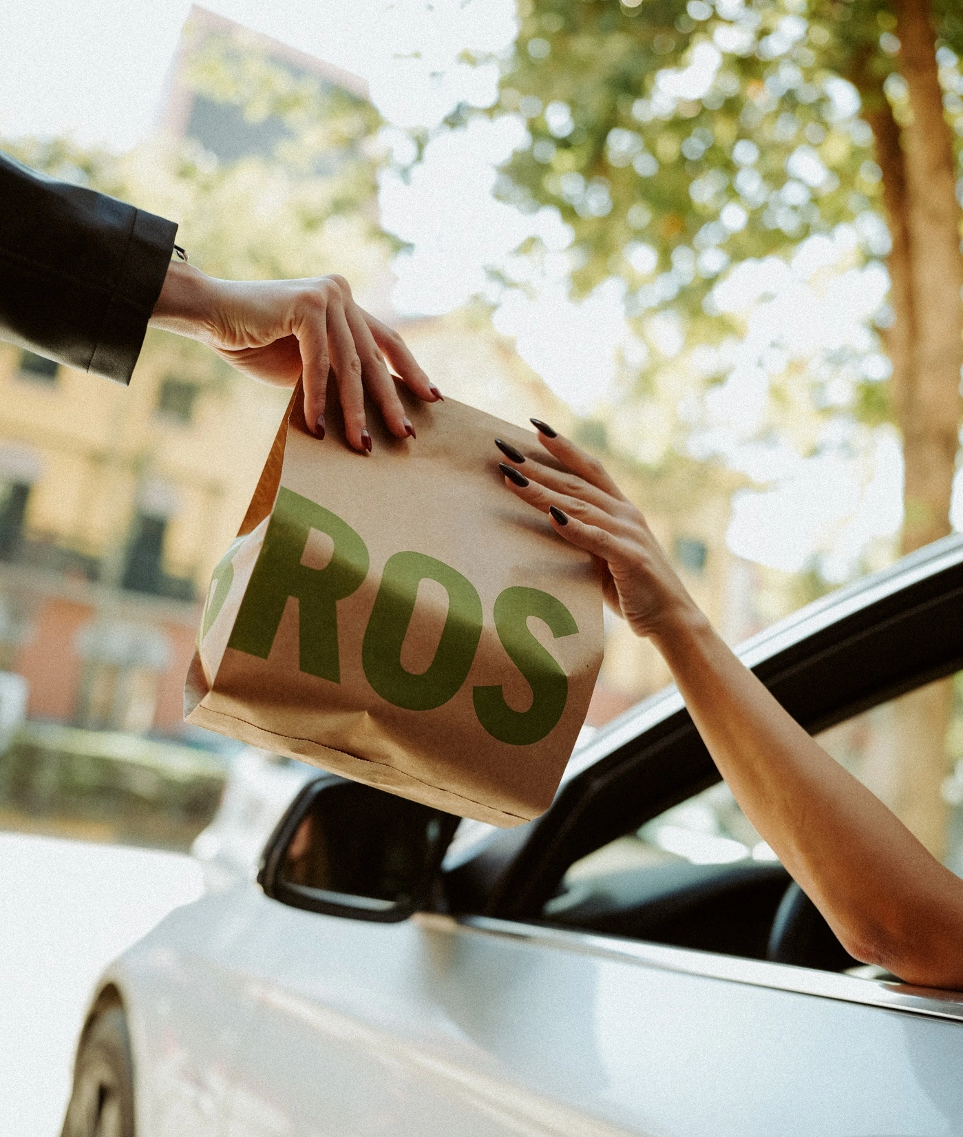 Packaging of a takeaway order, ready to be sent to the customer of Delibros